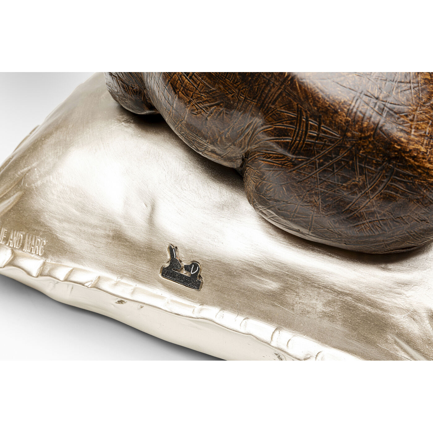 Фигура декоративная Sleeping Rhino Спящий носорог ракурс 4