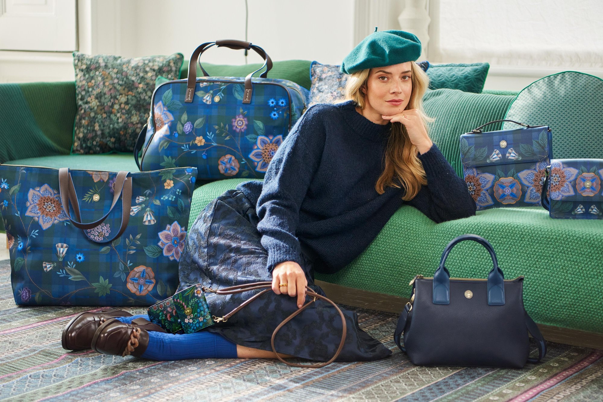 Сумка средняя Fia Blue, 6 л ракурс 6