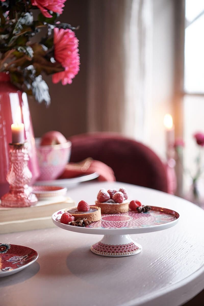 Блюдо для торта на ножке Flower Festival Scallop Deco Dark Pink, Ø21 см