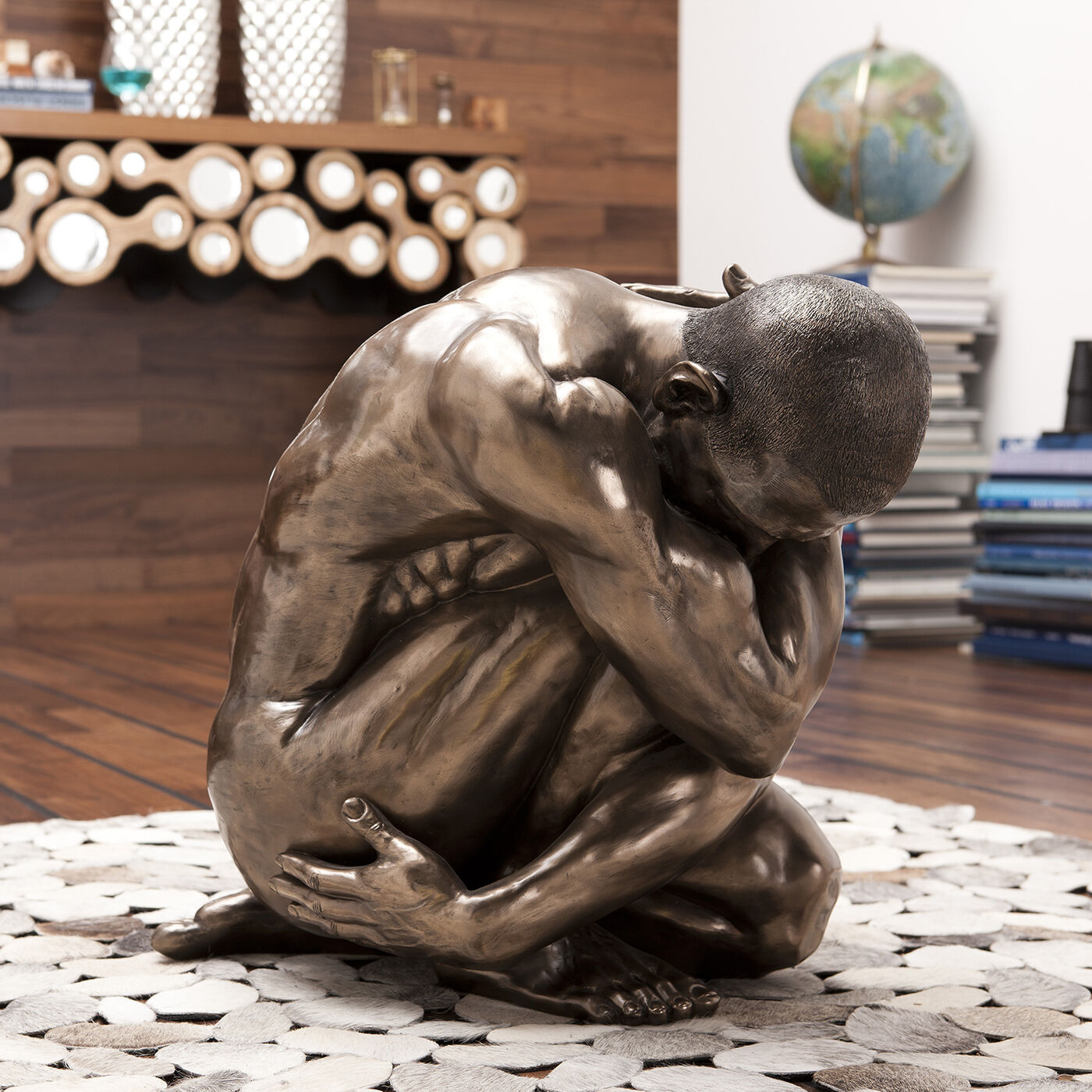 Фигура декоративная Nude Man Hug Bronze ракурс 10