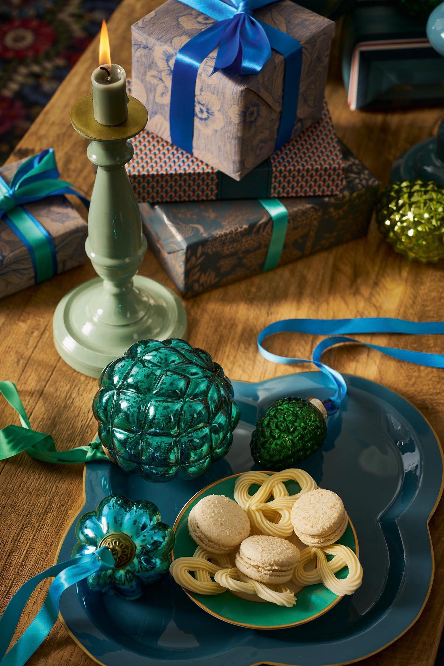 Набор (4 шт.) елочных украшений в форме шишки Glass Pine Cone Green, 7,5 см