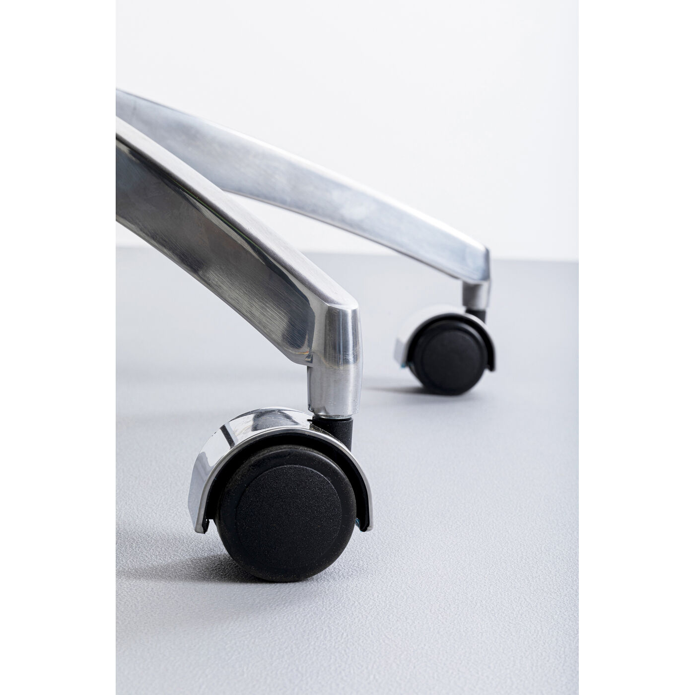 Стул офисный Rouven ракурс 6