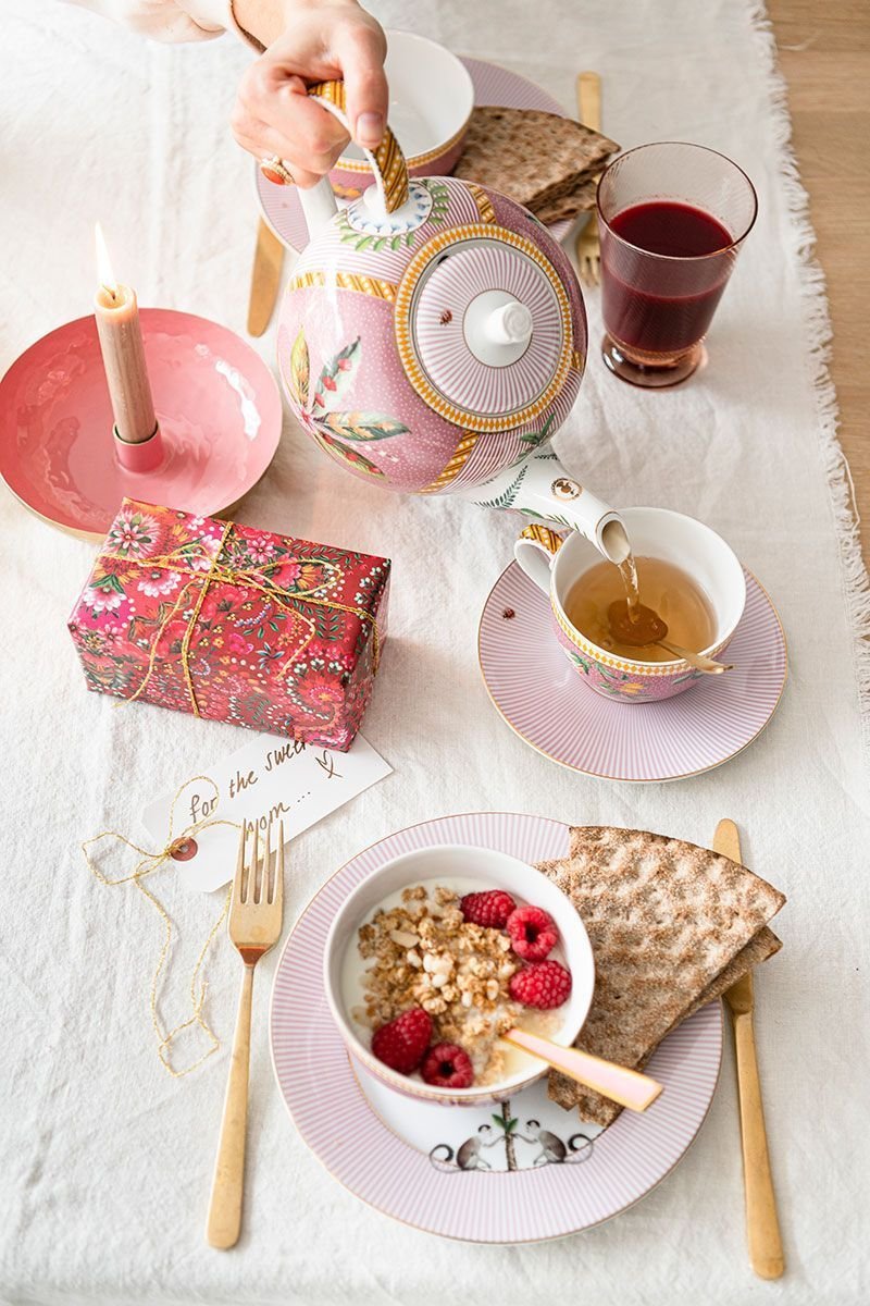 Чайник заварочный большой La Majorelle Pink ракурс 5