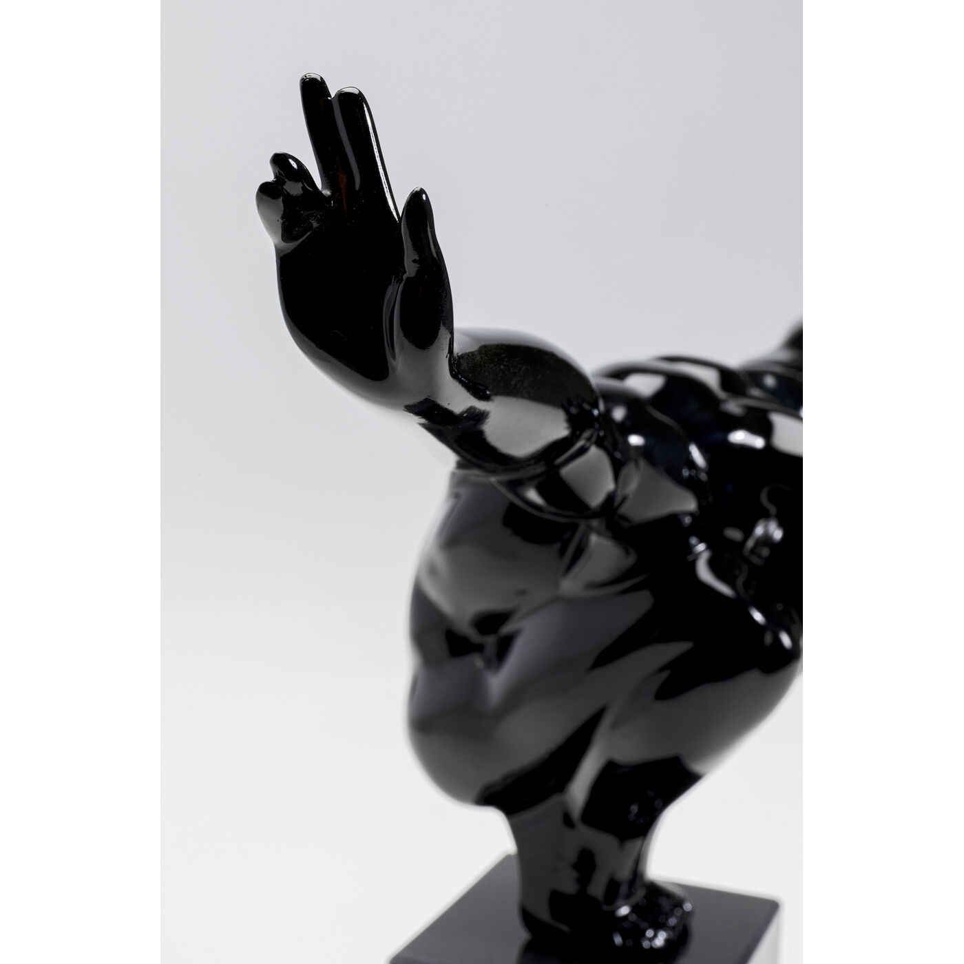 Фигура декоративная Athlet Black ракурс 3
