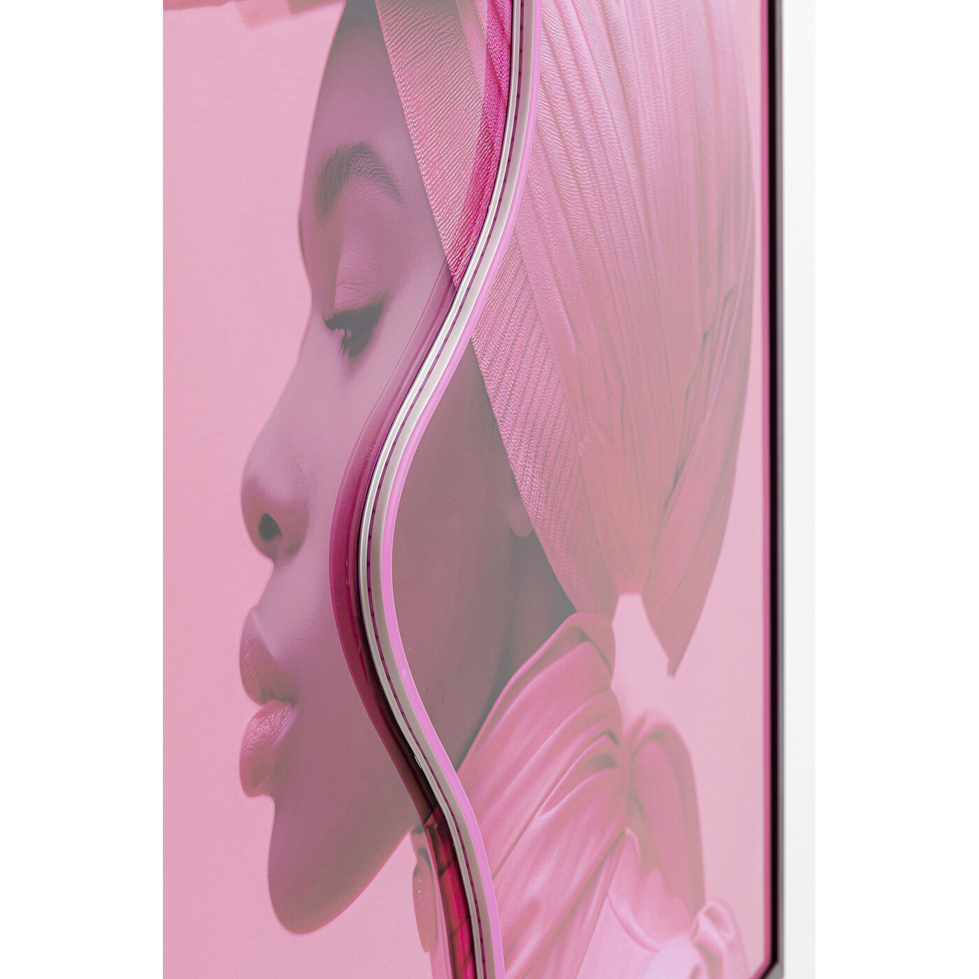 Картина Pink Woman led ракурс 3